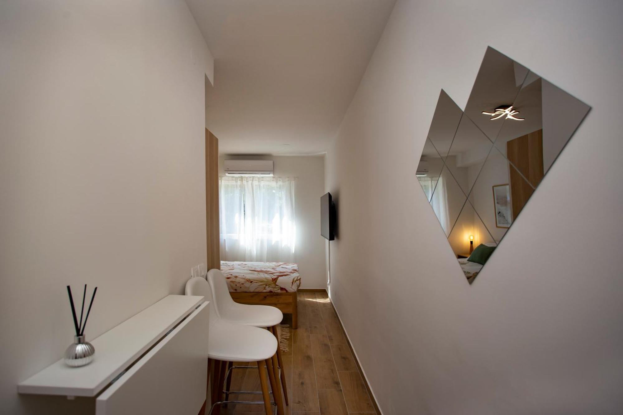 Room Levi Rovinj Exteriör bild